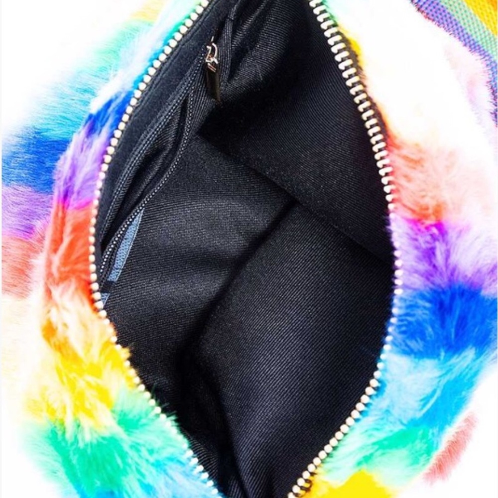 RAINBOW FAUX FUR CLUTCH CROSSBODY BAG - Picture 4 of 4